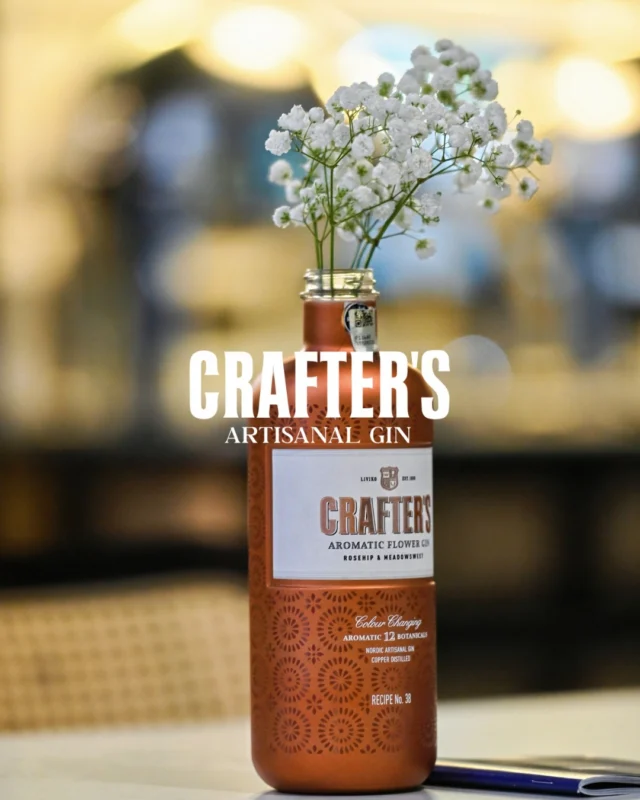 🌸Blooms in a bottle🌸
Florals in full expression — delicate, elegant and unmistakably Crafter’s.
Crafter's Aromatic Flower Gin, where modern alchemy meets flavour.

Attention! This is an alcoholic beverage. Alcohol may cause damage to your health.

#CraftersGin #AromaticFlowerGin #CraftersMoments #Floral #EstonianGin #Liviko
