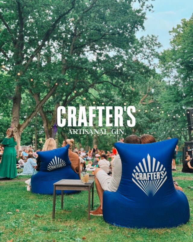 Good gin brings people together. 🌿Summer moments, great conversations and a glass of Crafter's in hand.#Craftersgin #Liviko #Gin #Estonia #SummerVibes #GinLovers #NordicLifestyleAttention! This is an alcoholic beverage. Alcohol may cause damage to your health.
